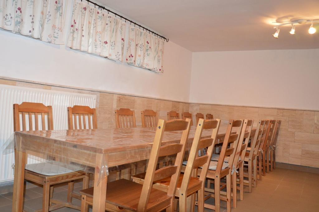 Vamosi Vendeghaz Apartment Nemesvamos Ngoại thất bức ảnh